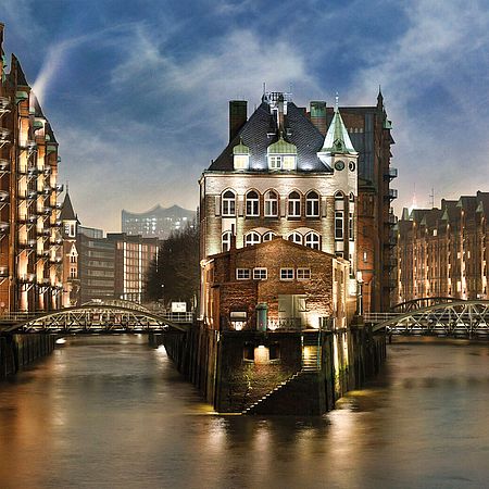 Hamburg - Speicherstadt bei Nacht, (c) Andreas Vallbracht, www.prachtvoll.de